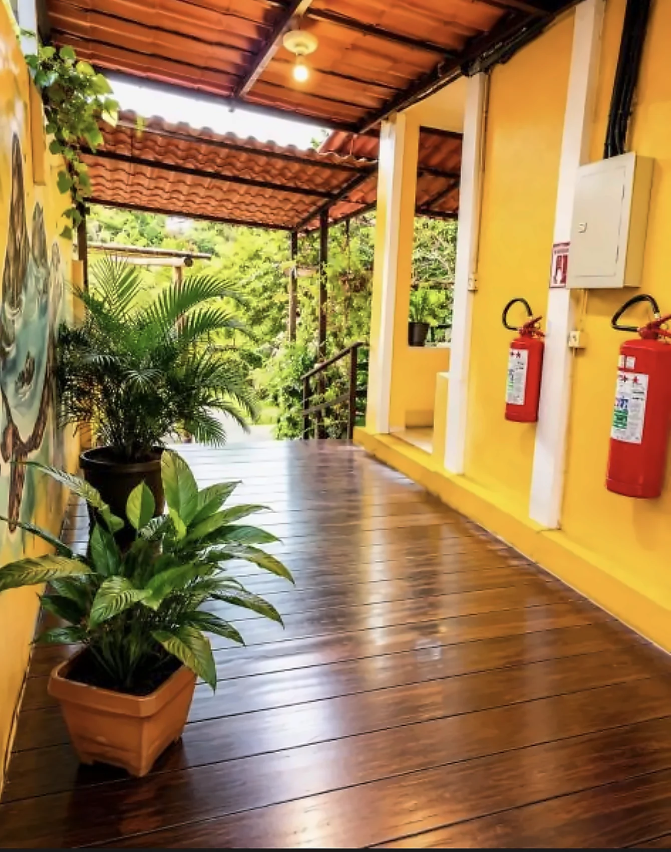 Corredor de acesso aos quartos da Pousada Água Viva